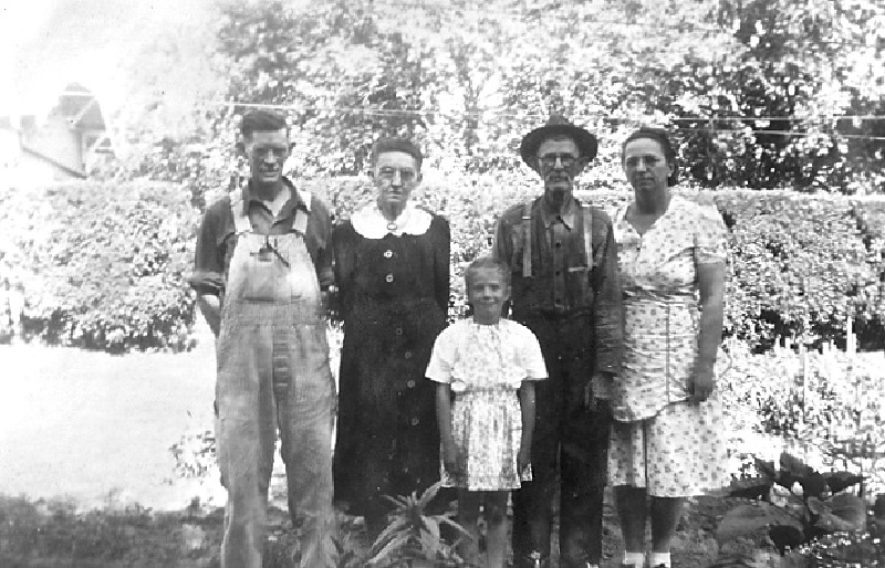 1944-Blevens-Andrew-Elvira-Lydella-Clyde-Lukea.jpg